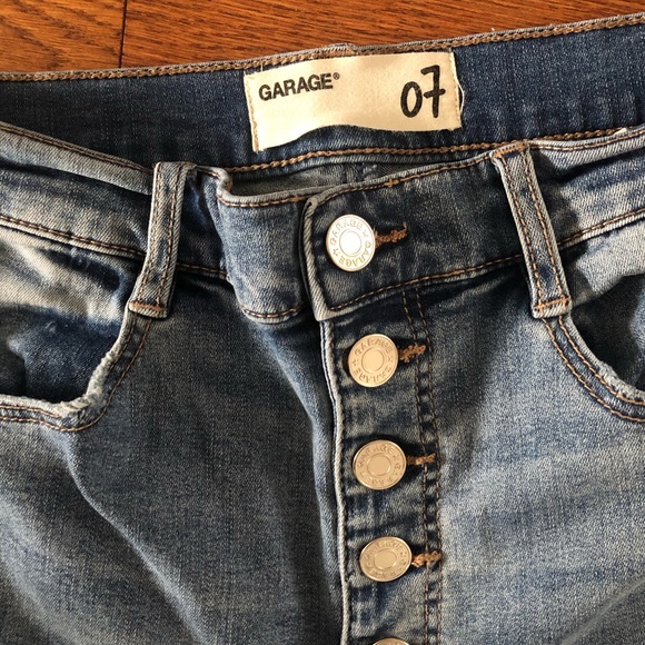 high-waisted skinny jeans - Picture 3 of 3